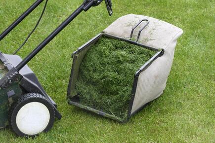 lawn mowing service in yarmouth